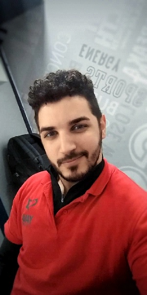 ΝΙΚΟΣ ΑΚΡΙΒΟΣ